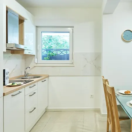 Hedera Estate, Hedera A36 * Dubrovnik